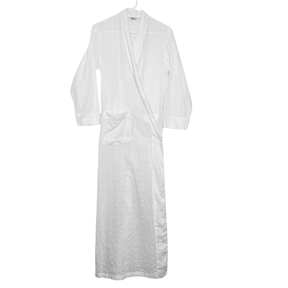 Treesha Vintage Lightweight White Eyelet Embossed Long Robe with Pockets
